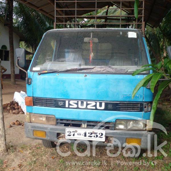 Isuzu Elf Careka Lk