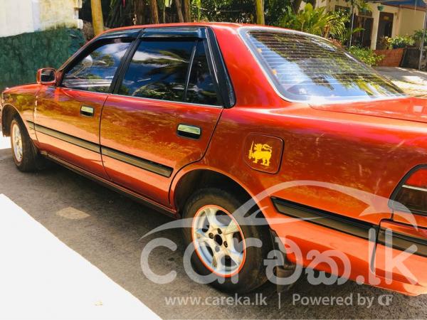 TOYOTA CORONA 1990 - Careka.lk