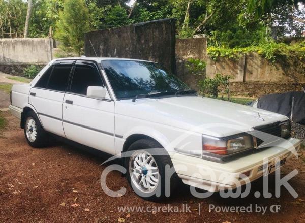 Nissan sunny hb12