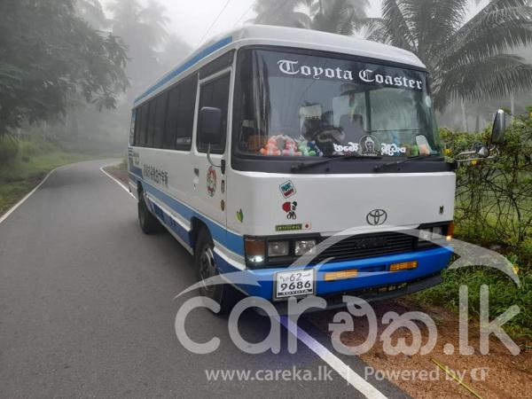 TOYOTA COASTER 1990 Careka.lk