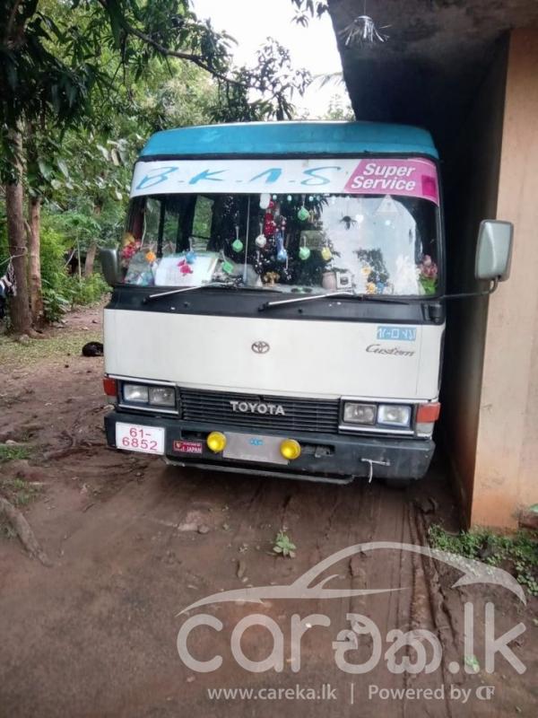 TOYOTA COASTER 1984 Careka.lk