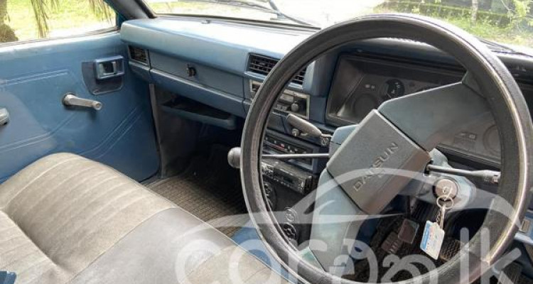NISSAN DATSUN 1984