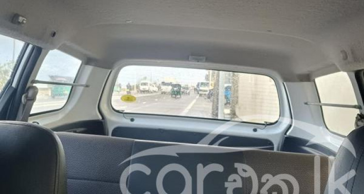 NISSAN AD WAGON Y11 2003