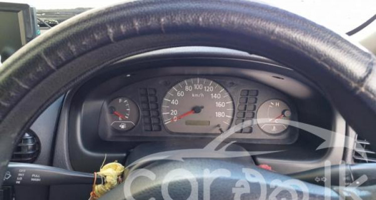 NISSAN AD WAGON Y11 2003