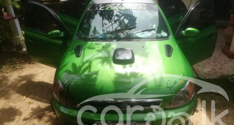 KIA RIO 2000