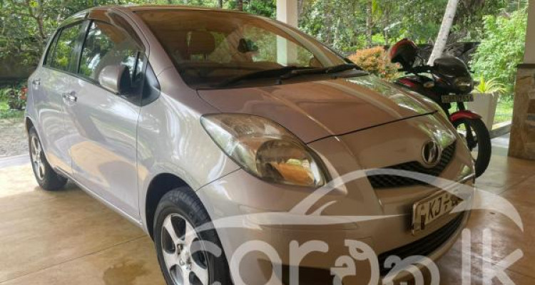 TOYOTA VITZ 2007