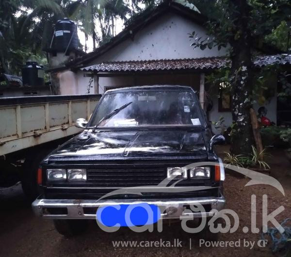 NISSAN DATSUN 1980