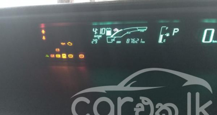 TOYOTA AQUA 2013