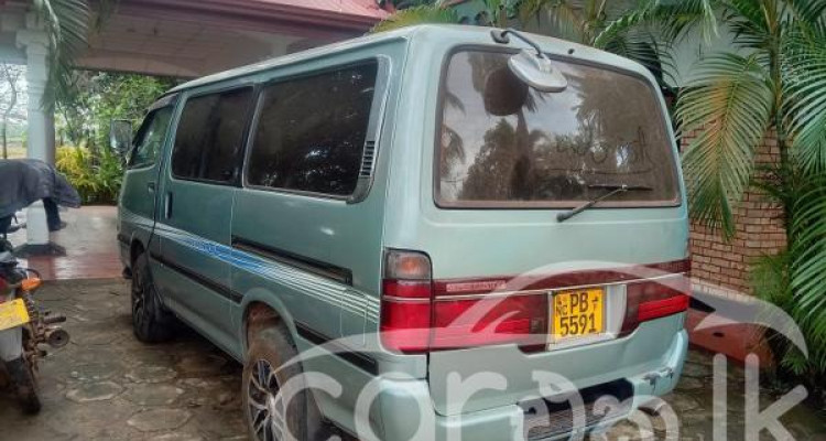 TOYOTA HIACE LH102 2002