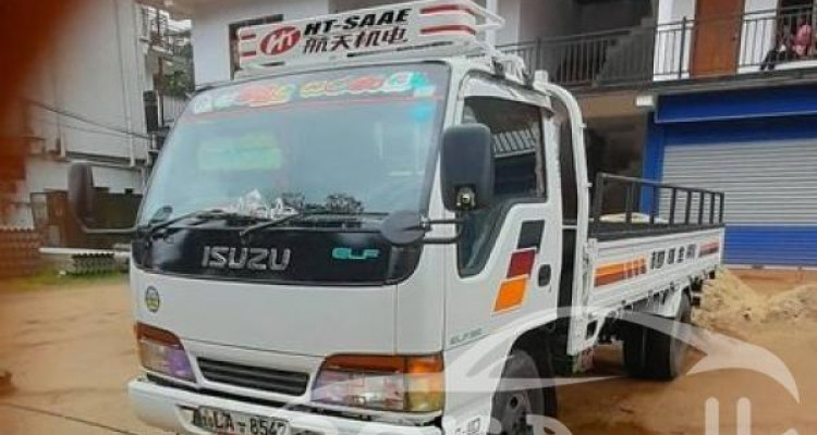 ISUZU NKR 1999