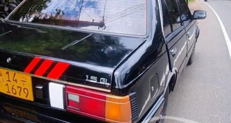 NISSAN SUNNY HB11 1982
