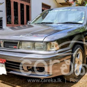 MITSUBISHI GALANT 1989