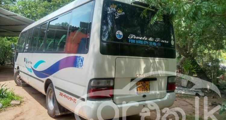 TOYOTA COASTER 2005