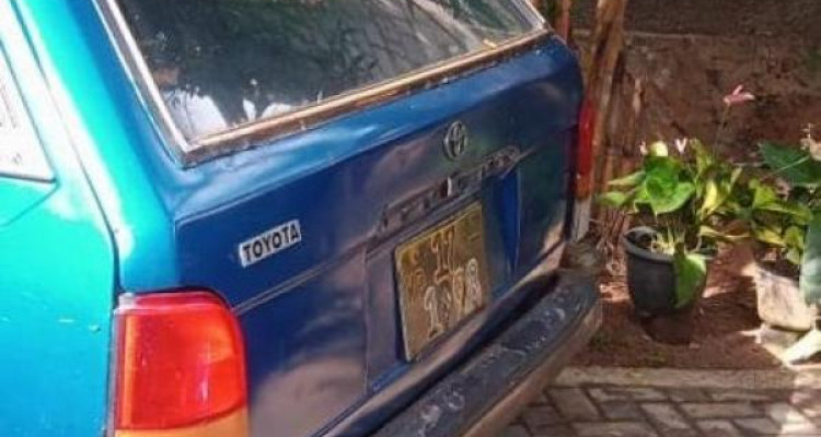 TOYOTA CARINA 1987