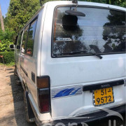 TOYOTA HIACE 1986