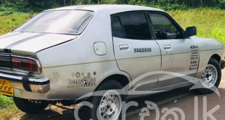 NISSAN SUNNY B211 1977