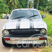 NISSAN SUNNY B211 1977
