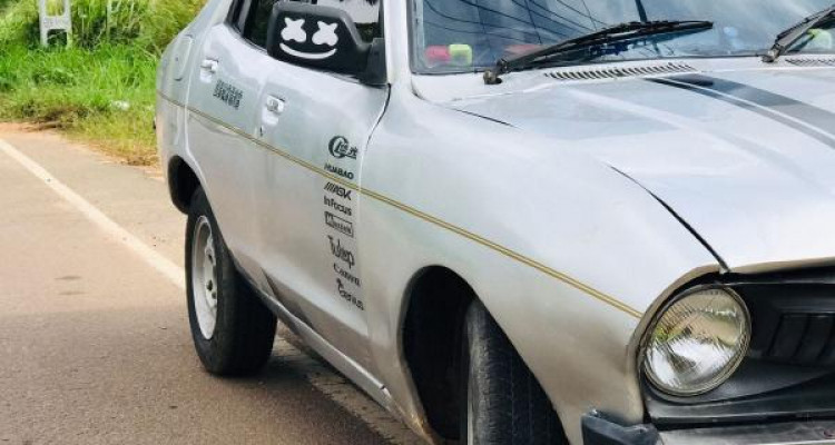 NISSAN SUNNY B211 1977