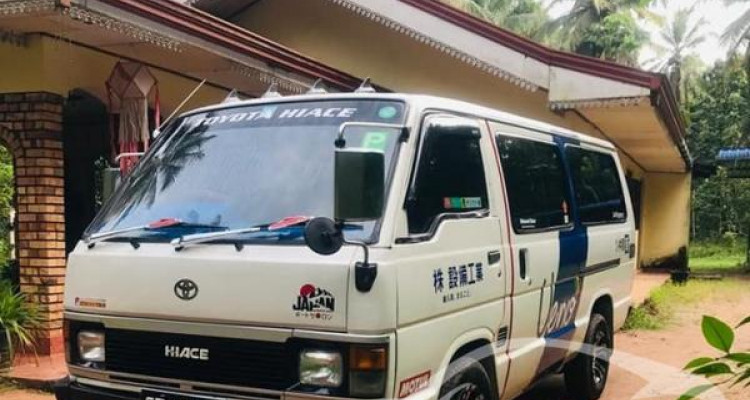 TOYOTA HIACE LH61 1992