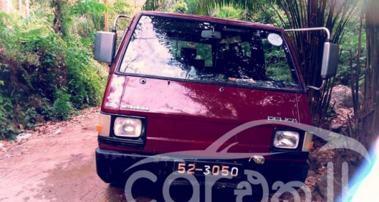 MITSUBISHI DELICA 1979