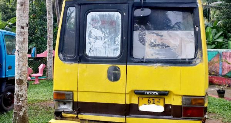TOYOTA COASTER 1986