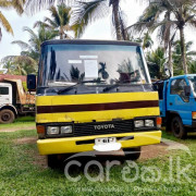 TOYOTA COASTER 1986
