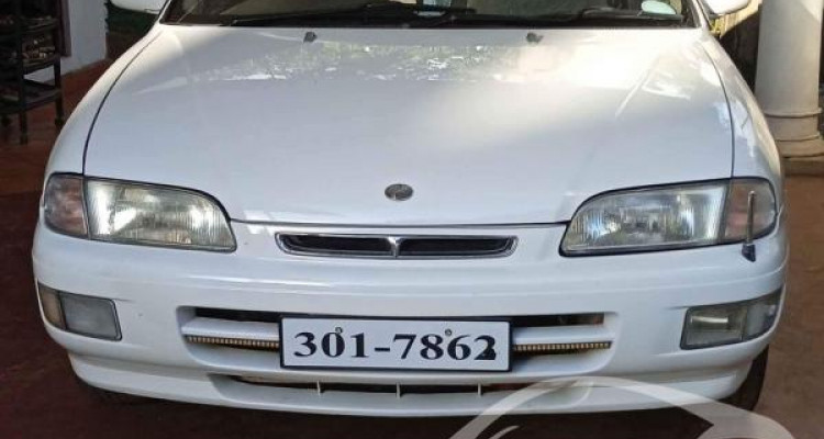 NISSAN PRESEA R21 1996