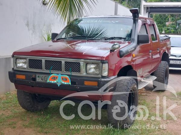 NISSAN DATSUN 1984