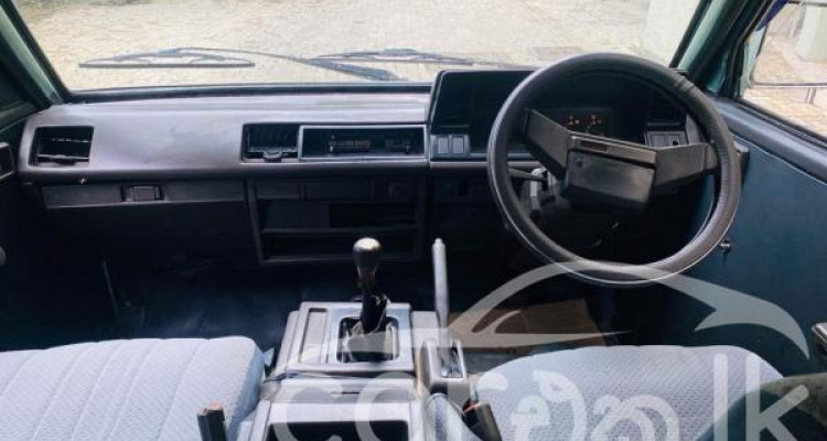 NISSAN VANETTE 1990