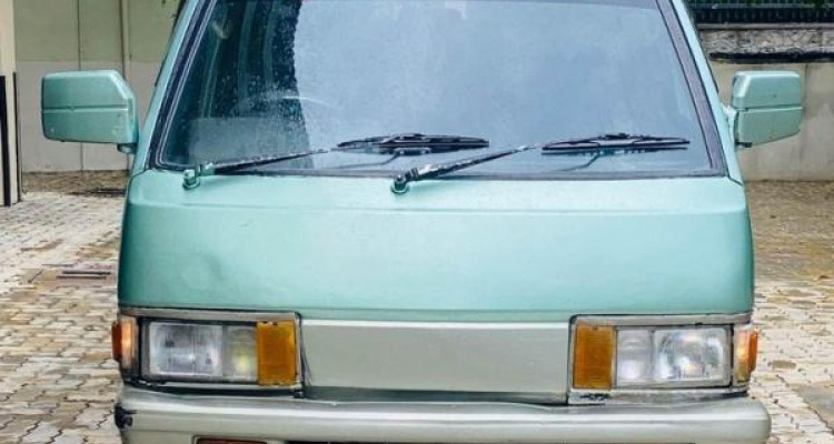 NISSAN VANETTE 1990