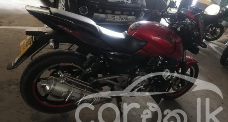 BAJAJ PULSAR 2013
