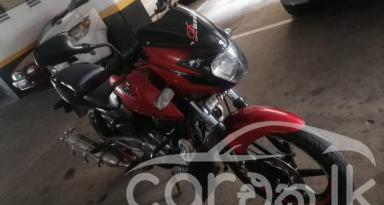 BAJAJ PULSAR 2013