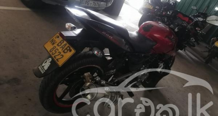 BAJAJ PULSAR 2013