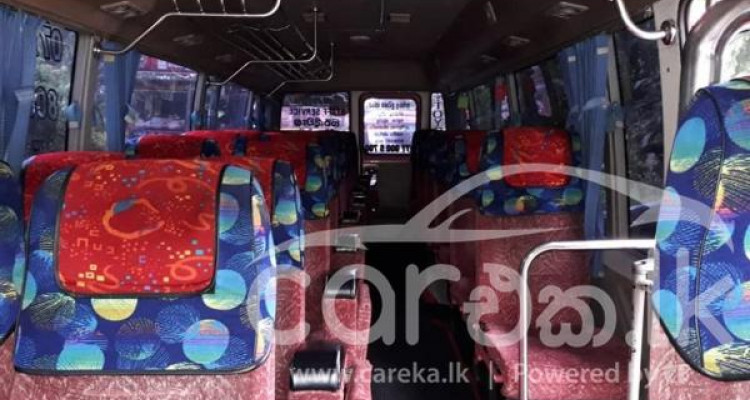 TOYOTA COASTER 2010