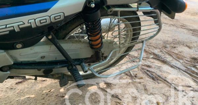 BAJAJ CT100 2014