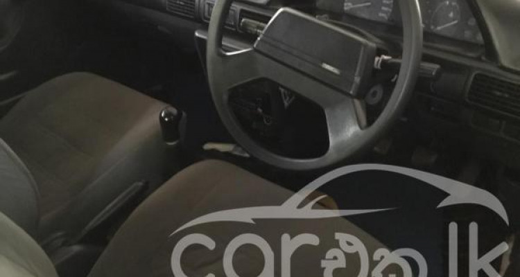 MAZDA FAMILIA 323 1990
