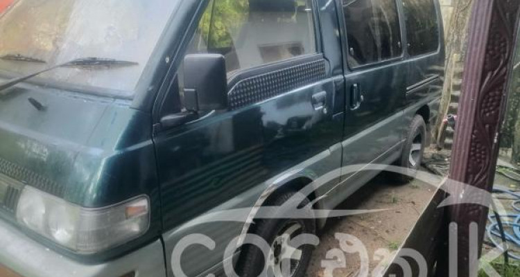 MITSUBISHI DELICA PO5 1986