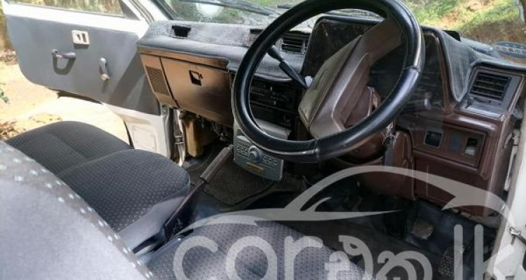 TOYOTA TOWNACE KR26 1987