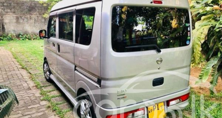 NISSAN CLIPPER RIO 2016