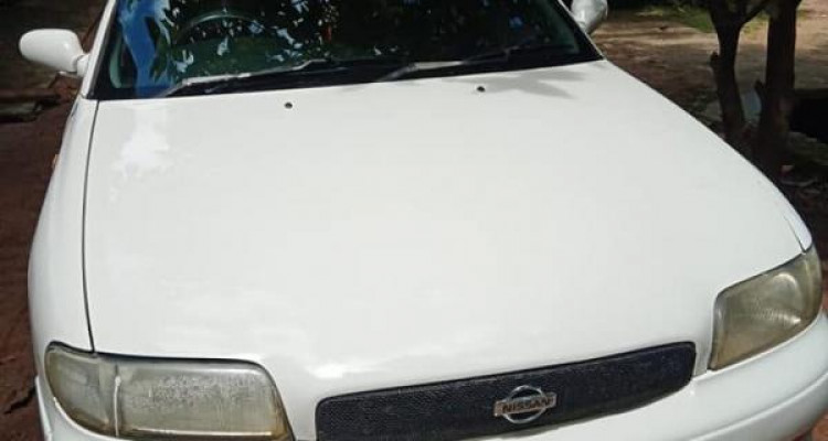NISSAN BLUEBIRD 1993