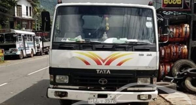 TATA 909 2014