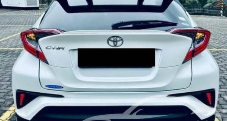 TOYOTA C-HR GT TURBO 2017
