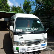 NISSAN CARAVAN 1980