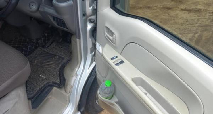 MITSUBISHI MINICAB 2016