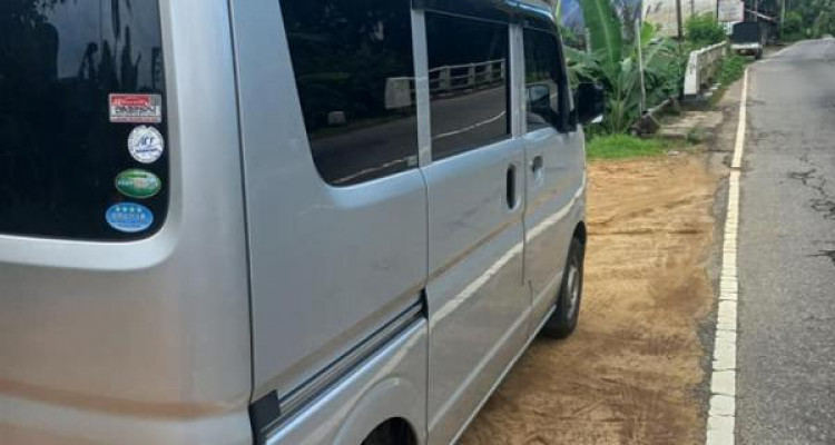 MITSUBISHI MINICAB 2016