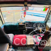 ISUZU JOURNEY 1988