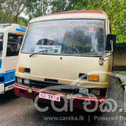 ISUZU JOURNEY 1988
