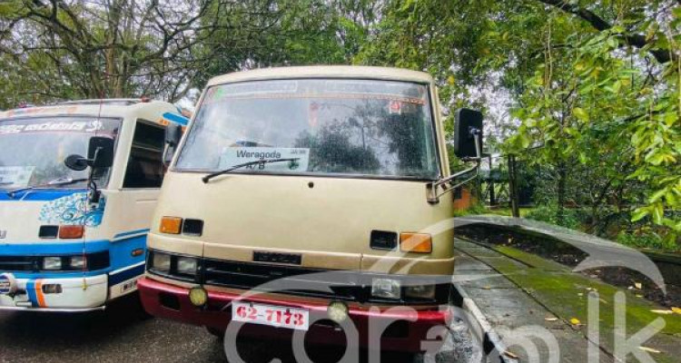 ISUZU JOURNEY 1988