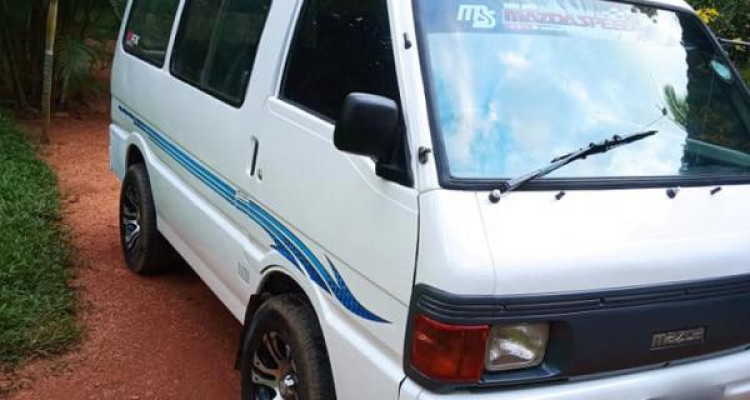 MAZDA BONGO 1990