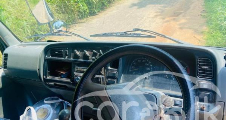 MITSUBISHI CANTER 1999